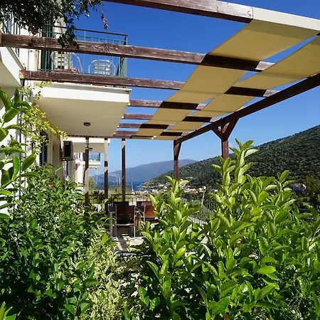 Nikos House Apartmán